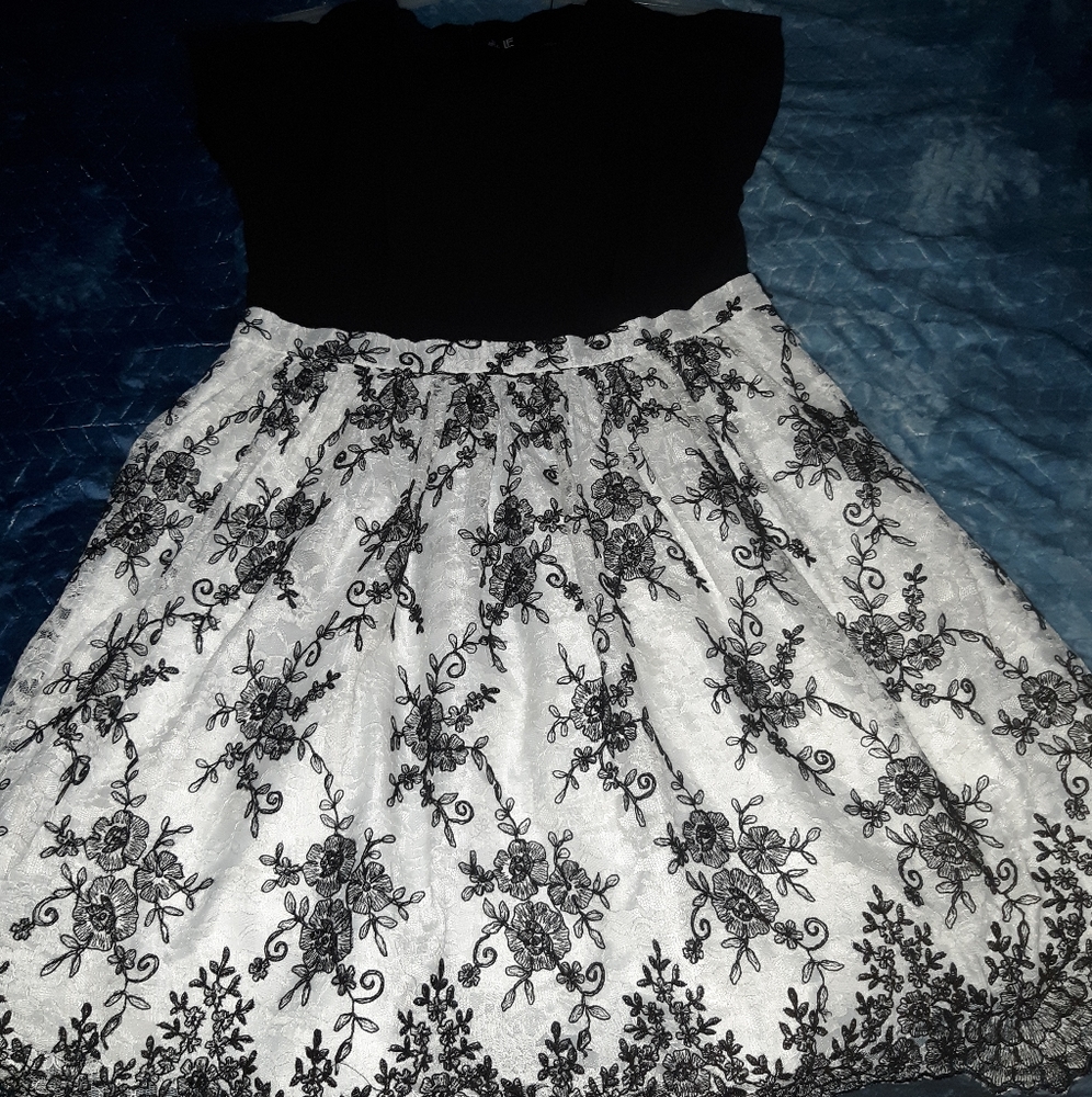 Black and white Dress